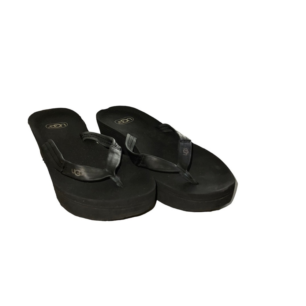 UGG Woman Shoes Size 7